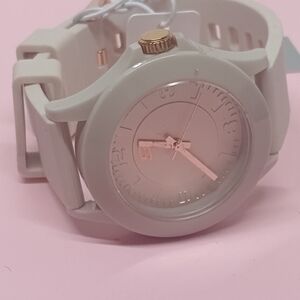Stylish Cream Wearable Watch